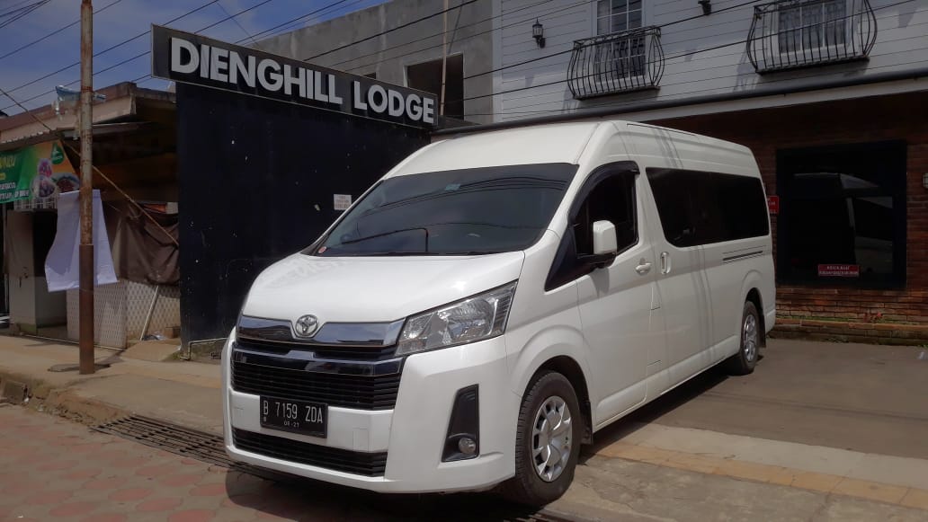 Hiace Premio 14 seat